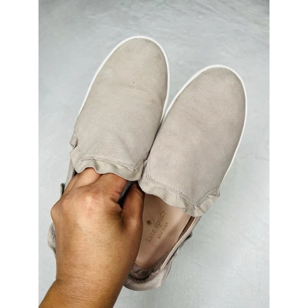 Kate Spade New York Women's Lilly Ruffle Suede Gray Slip-On Sneakers Shoes Sz 6M